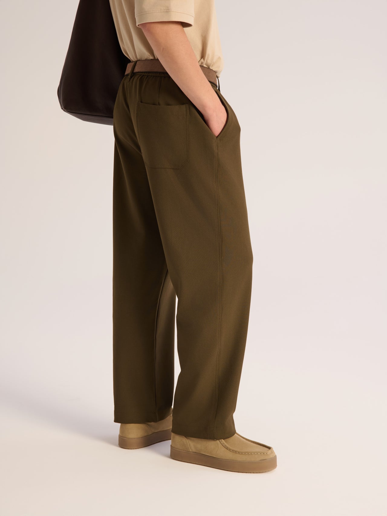 wide pleated trousers