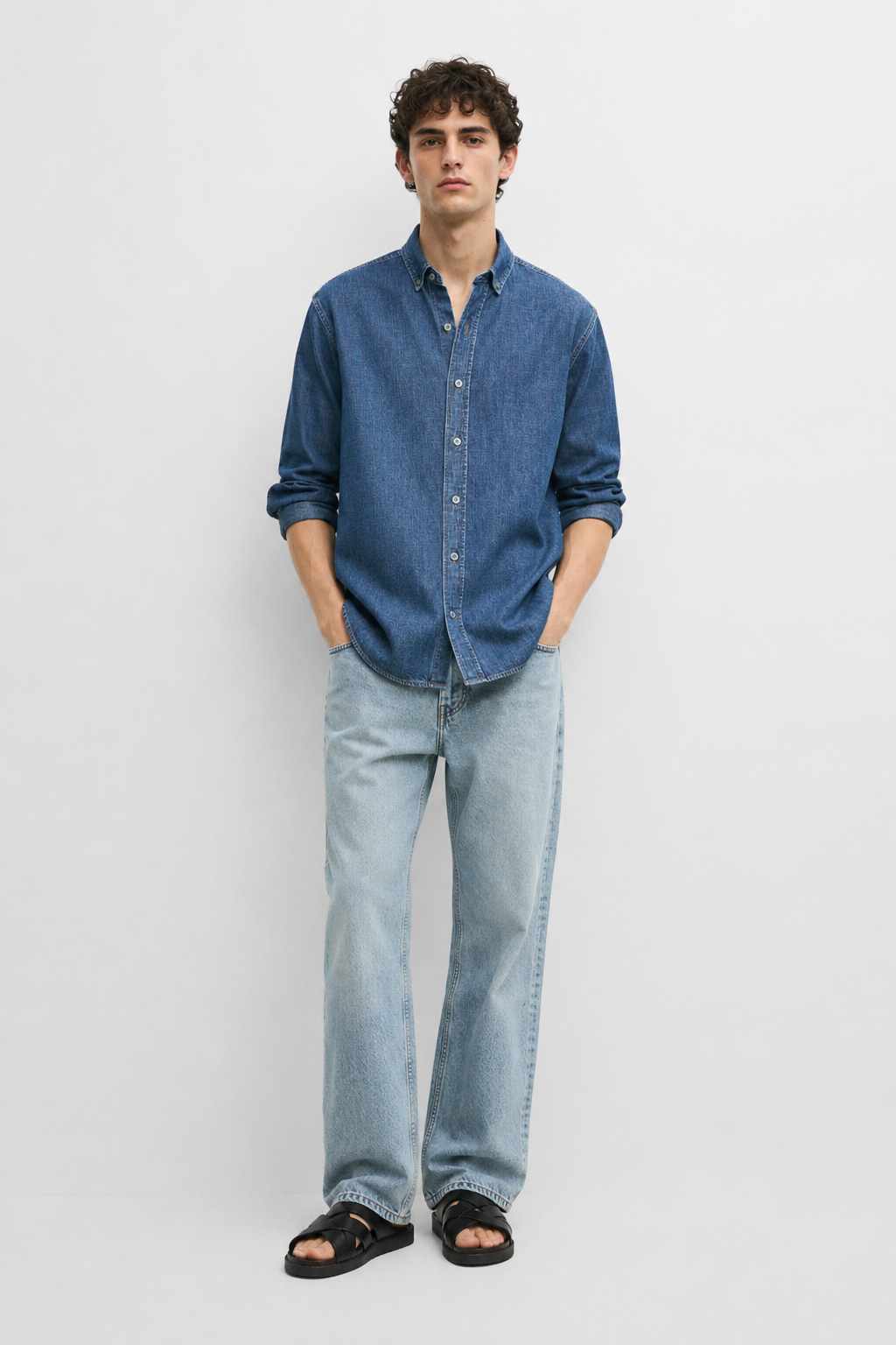 Classic straight leg jeans in used blue