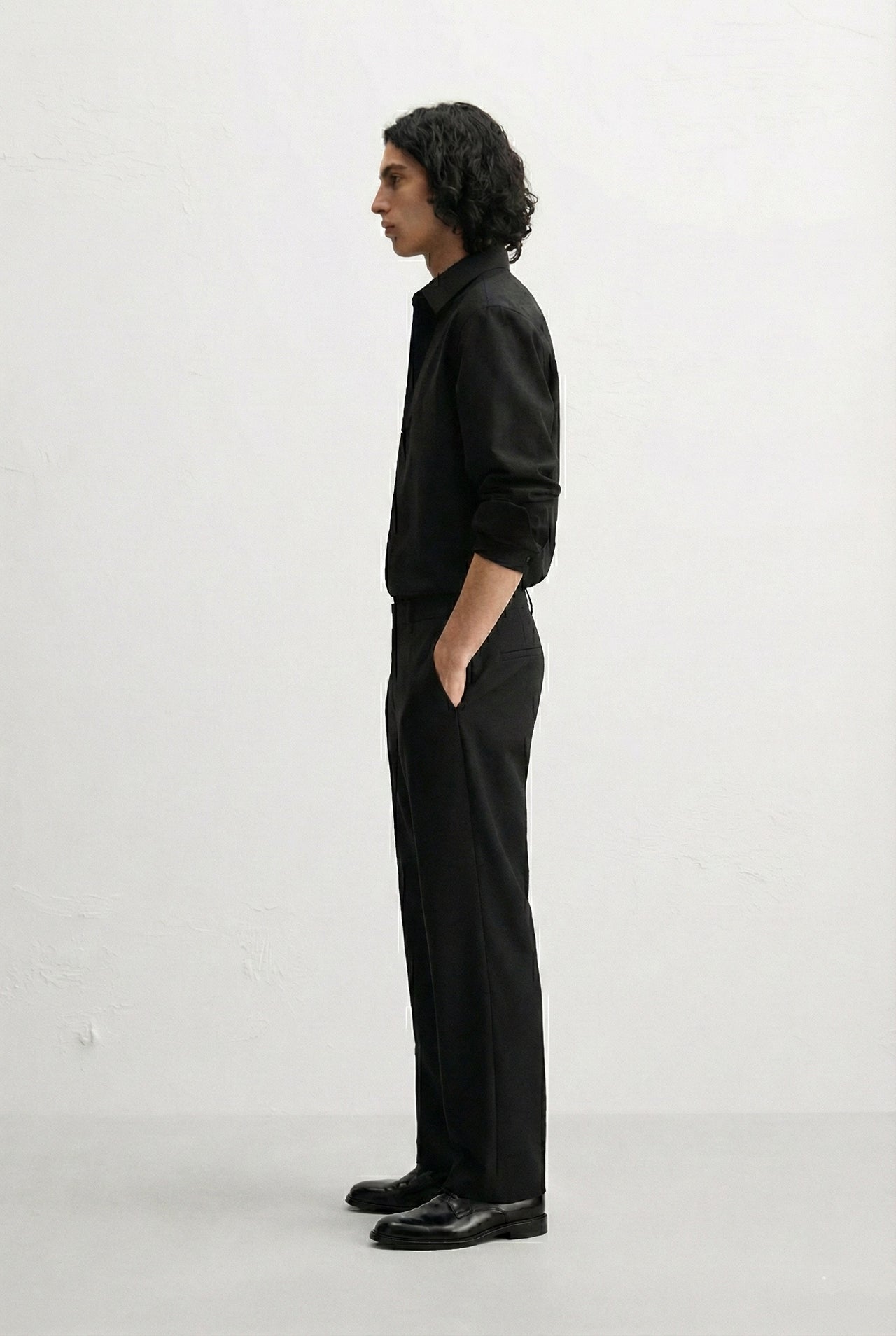 Straight fit trousers