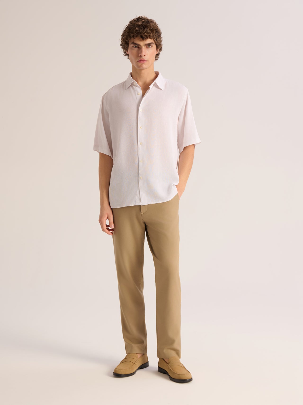 Relaxed fit short sleeve shirt